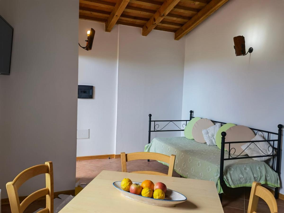 La Corte Degli Ulivi - Albergo Rurale Tresnuraghes Zewnętrze zdjęcie