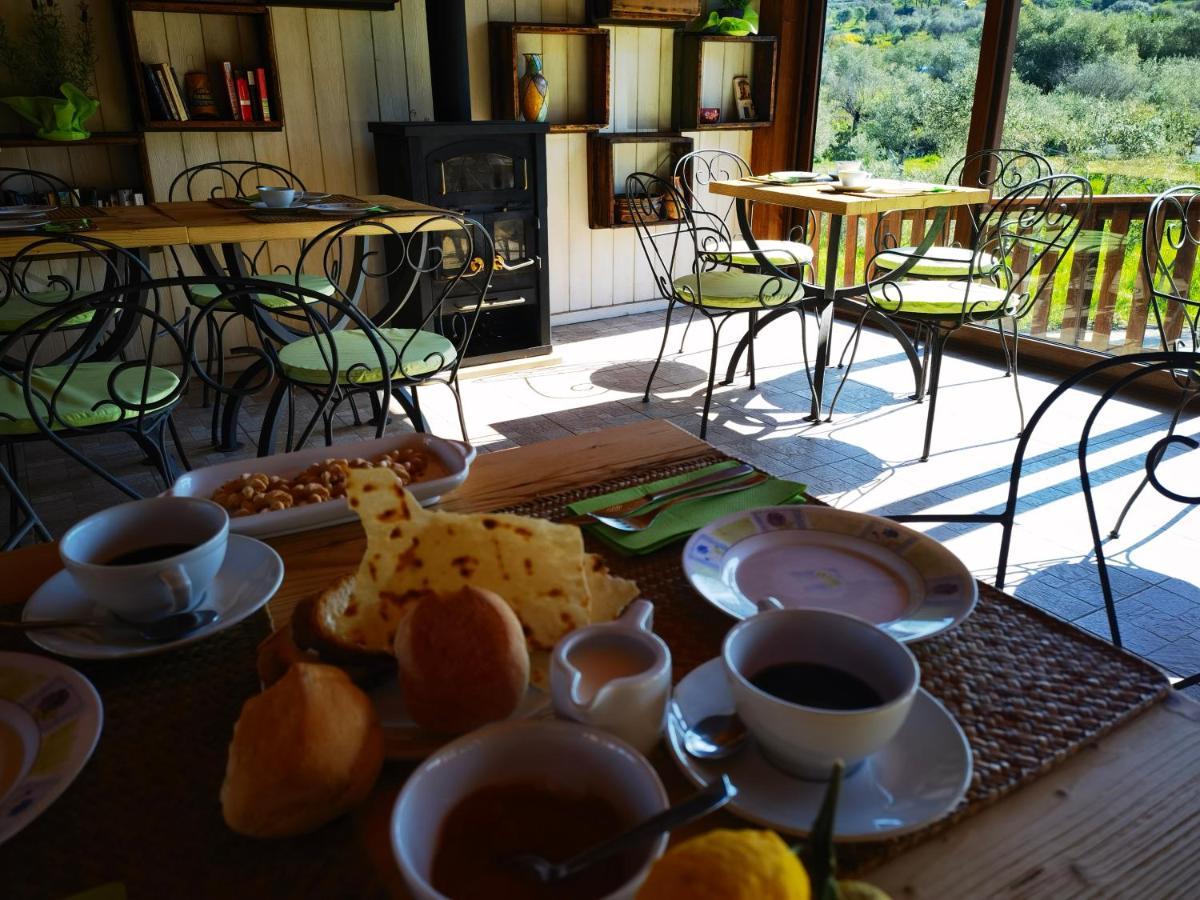 La Corte Degli Ulivi - Albergo Rurale Tresnuraghes Zewnętrze zdjęcie