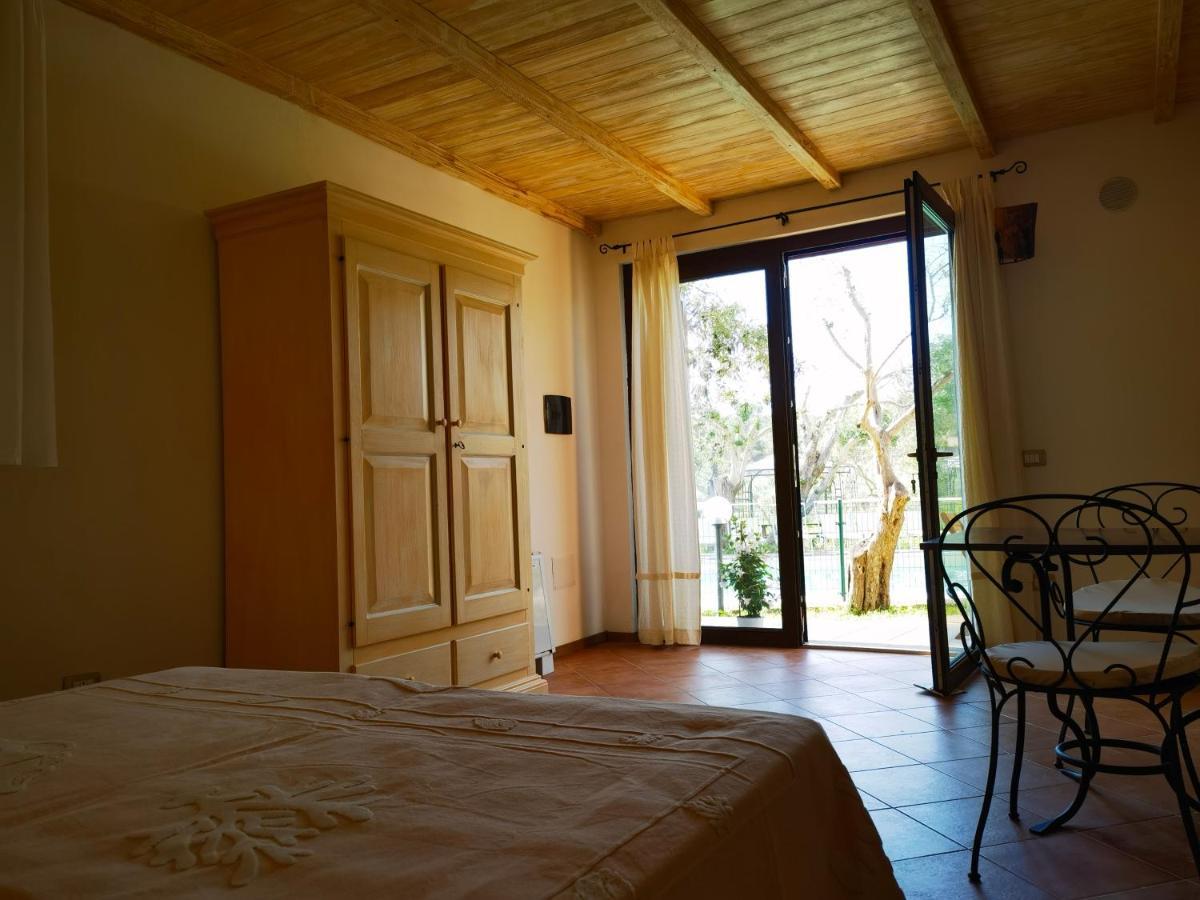 La Corte Degli Ulivi - Albergo Rurale Tresnuraghes Zewnętrze zdjęcie