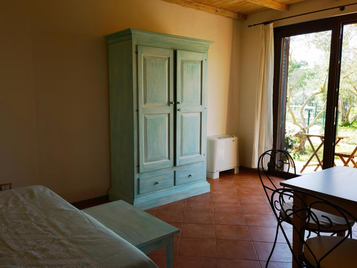La Corte Degli Ulivi - Albergo Rurale Tresnuraghes Zewnętrze zdjęcie