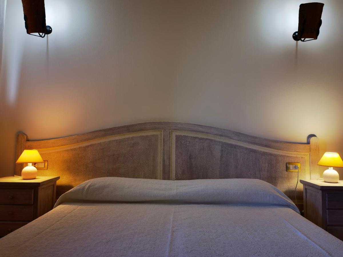 La Corte Degli Ulivi - Albergo Rurale Tresnuraghes Zewnętrze zdjęcie